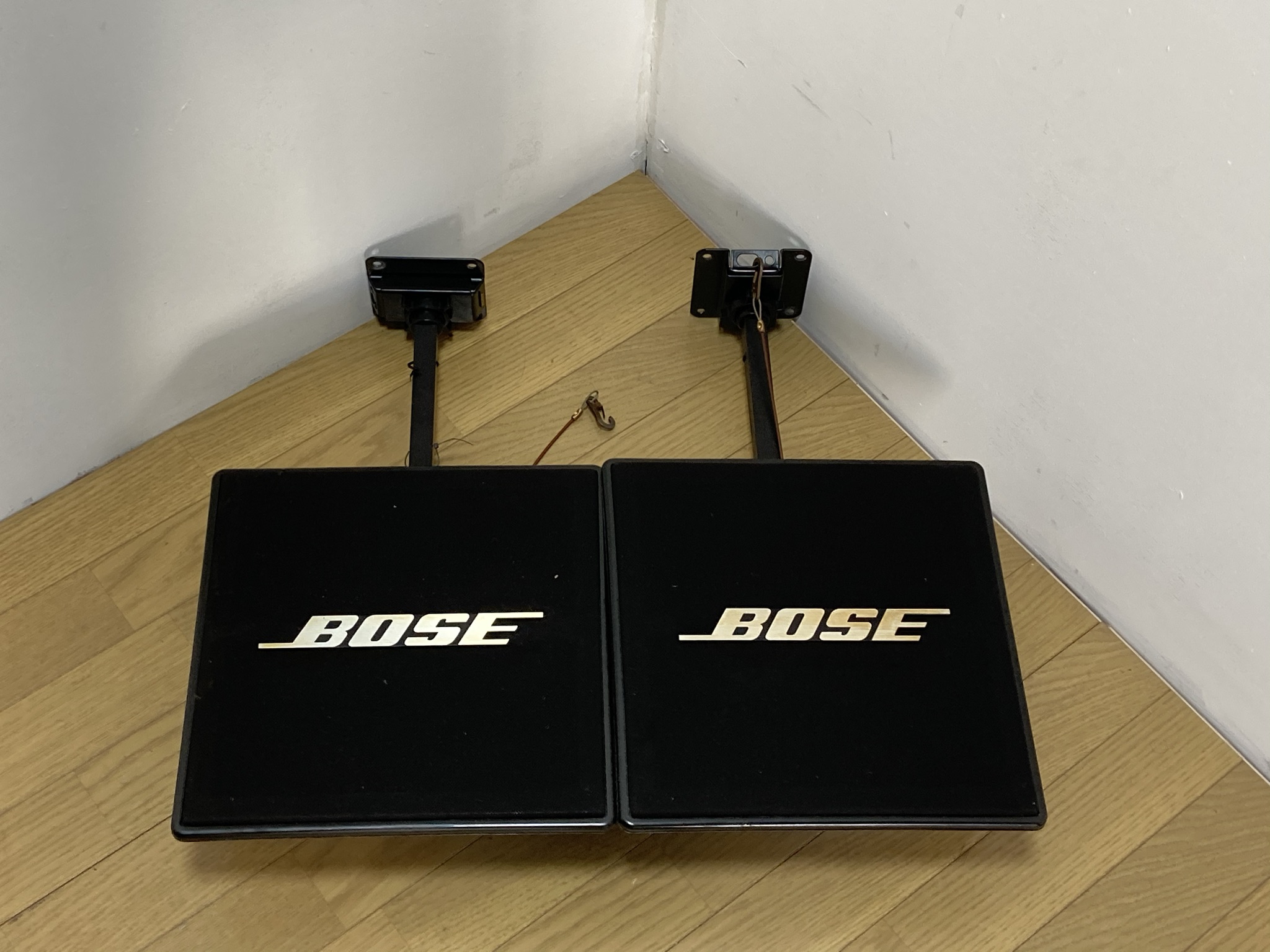 【美品】BOSE 111PYBスピーカーシステム（2台１組）