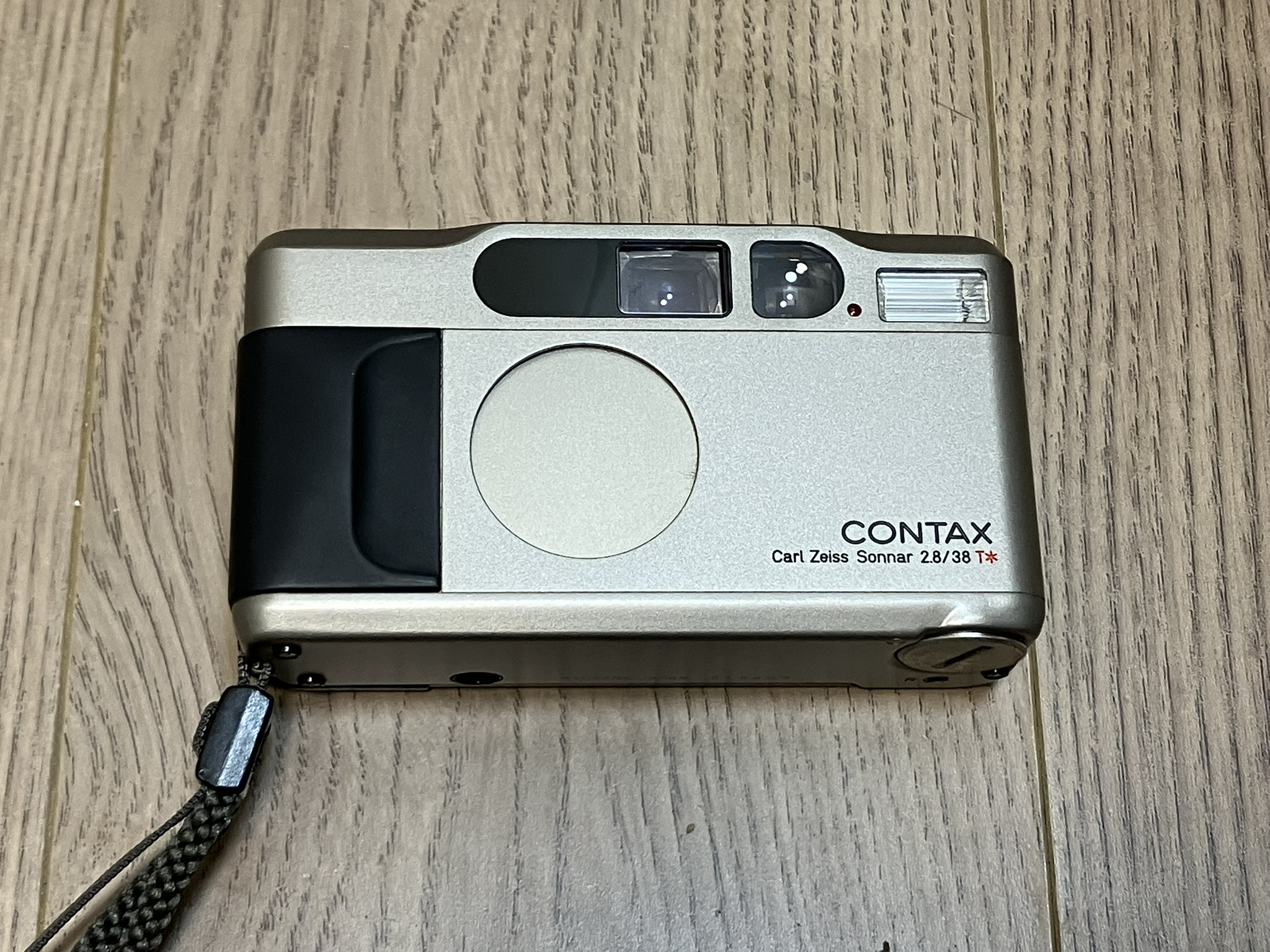 CONTAX/コンタックス