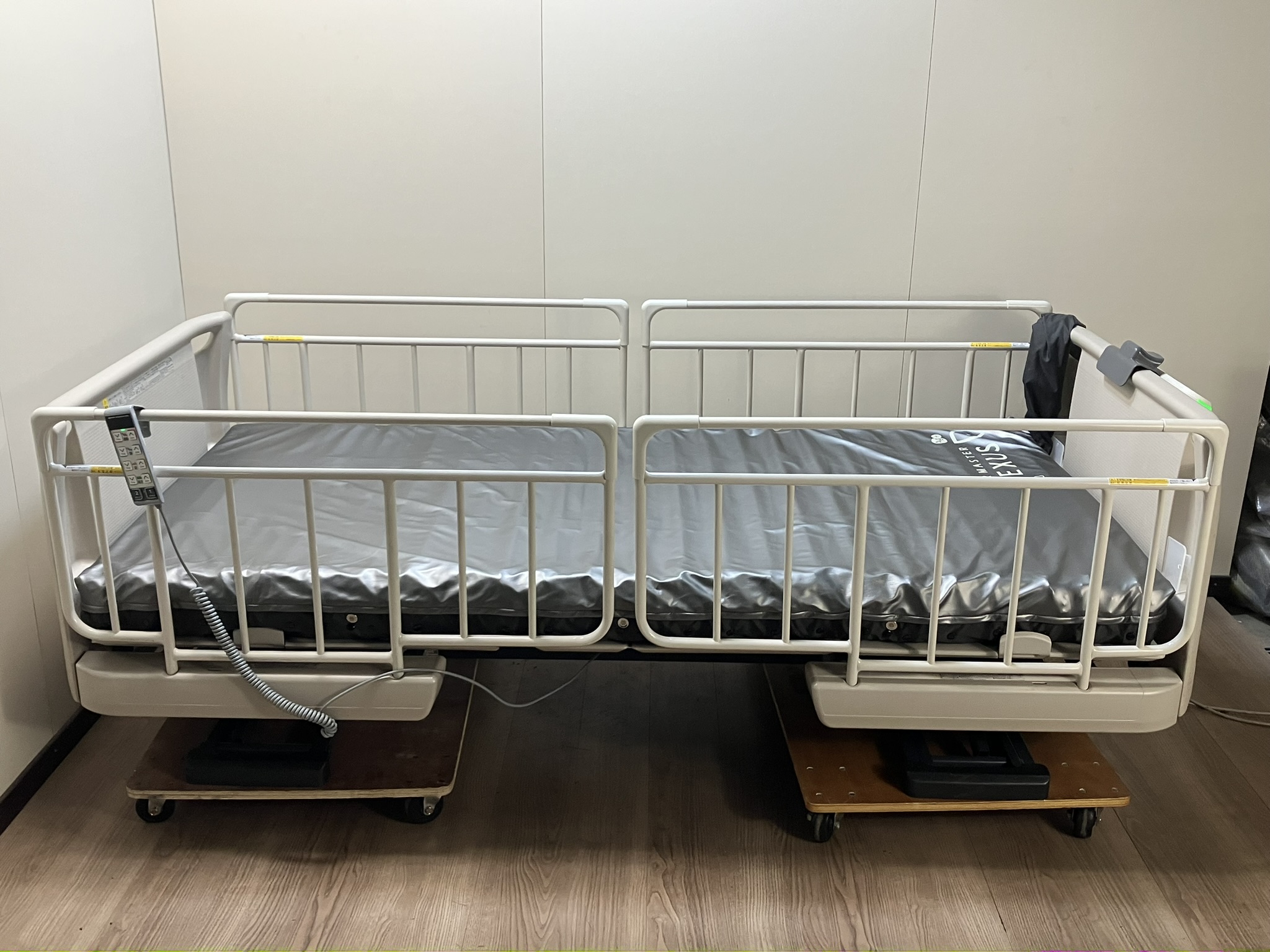 PARAMOUNT BED/パラマウントベッド