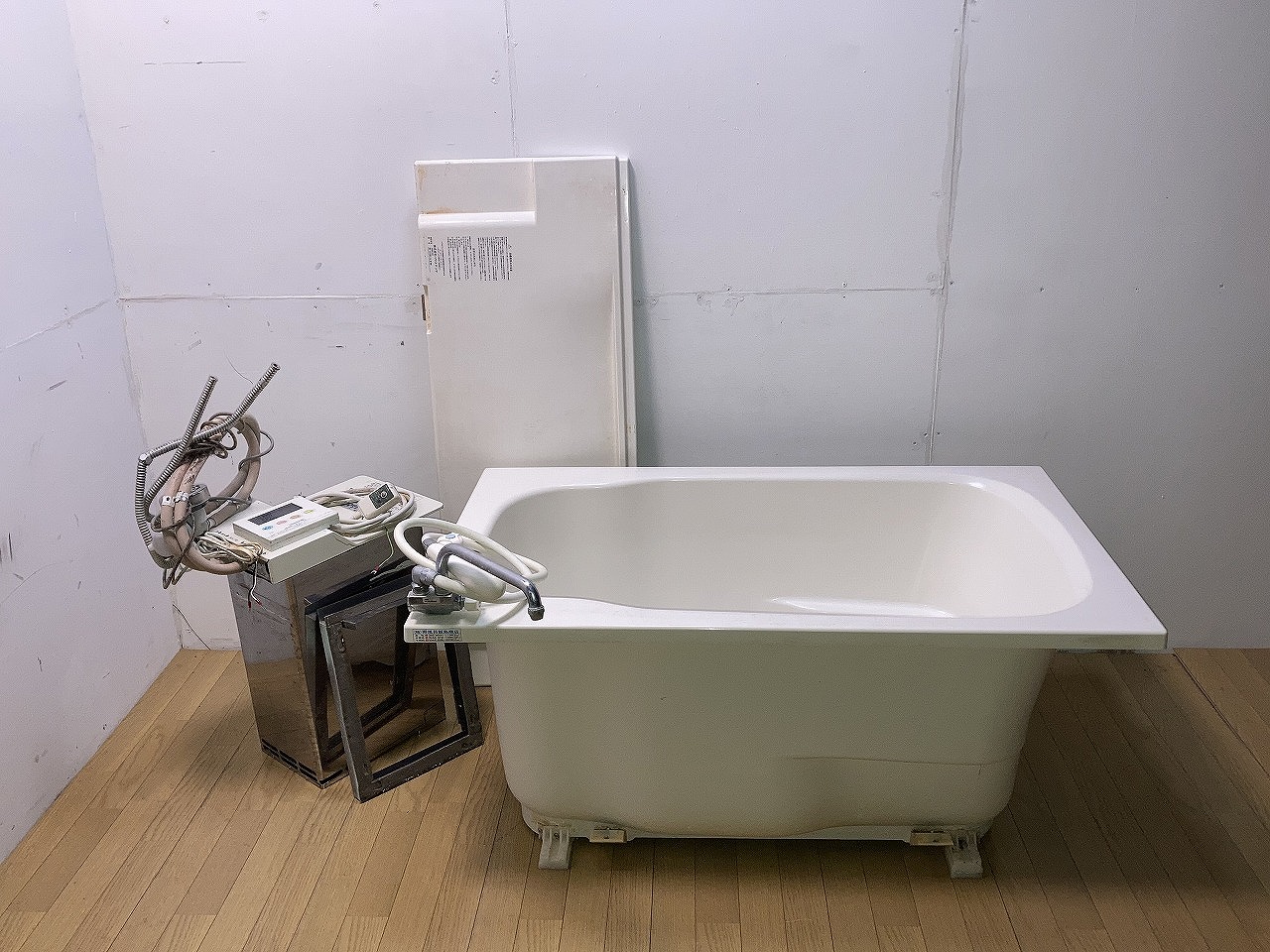 ノーリツ、バランス釜、シャワー付き、追い焚き機能、LPガス用、浴槽セット