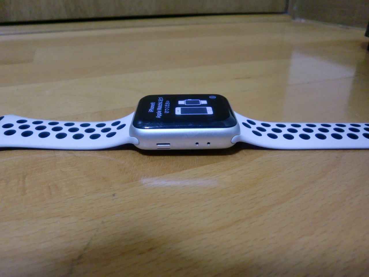 Series 3 Nike+ MQM72J/A