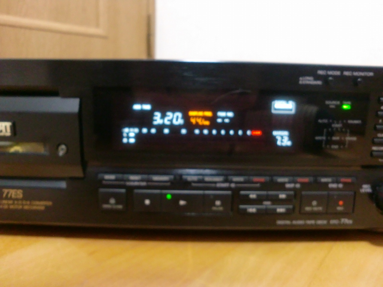 DTC-77ES