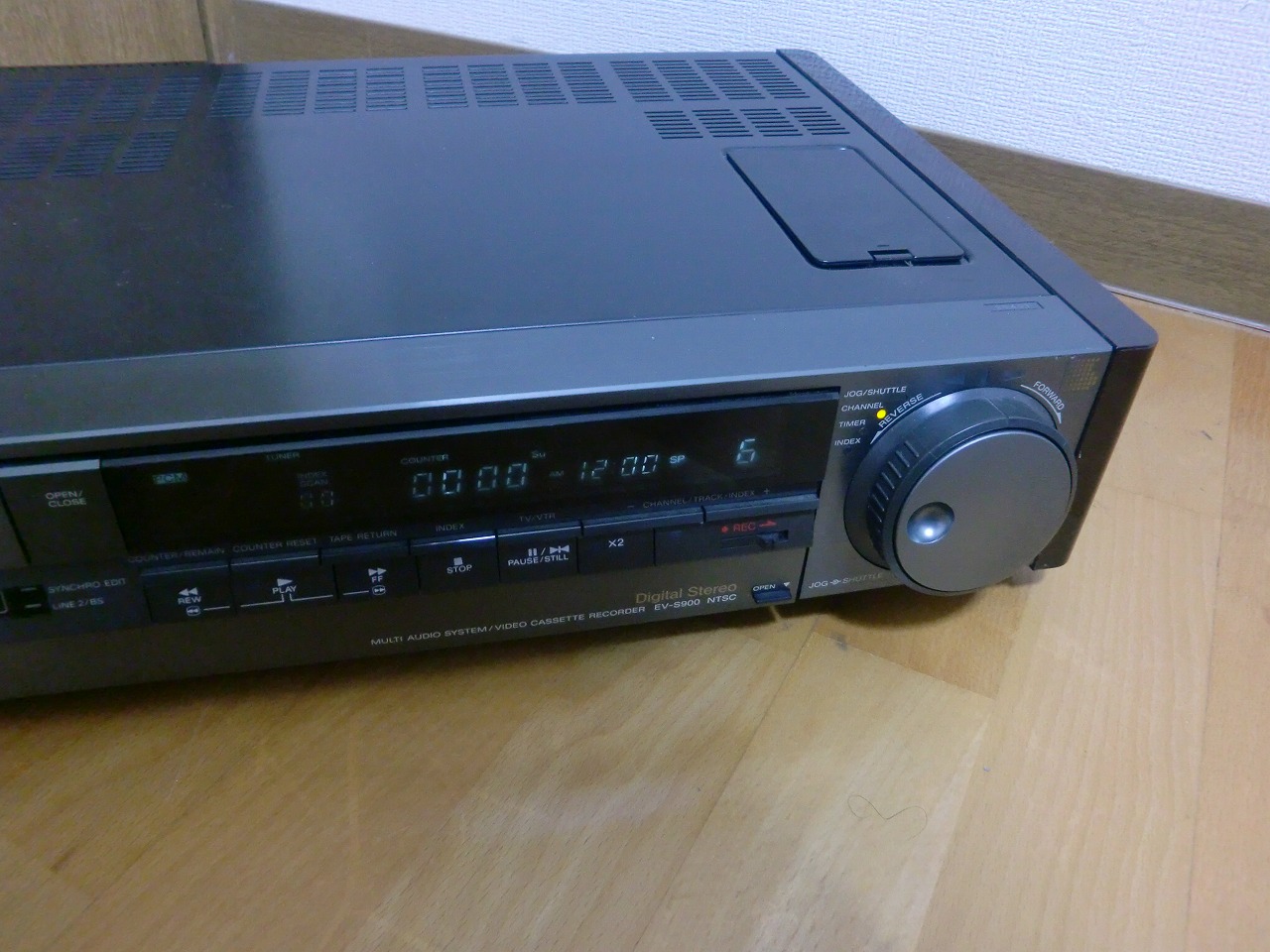 ジャンク SONY EV-S900 Hi8 ビデオデッキ ソニー リモコン付き