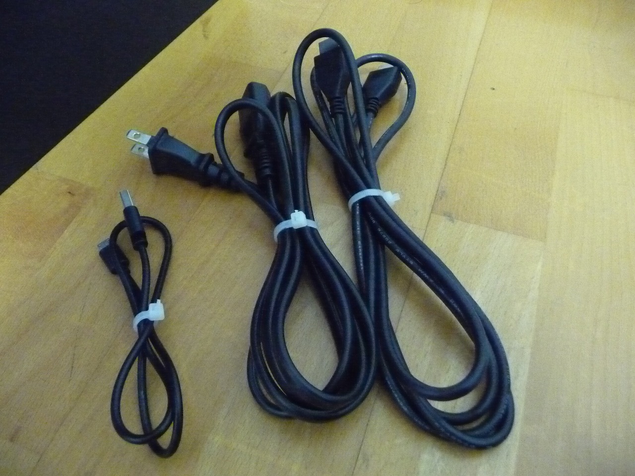 CUH-7100BB01