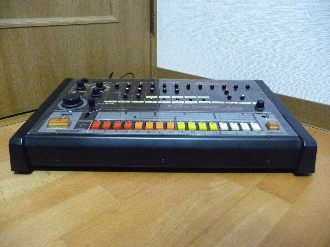 TR-808