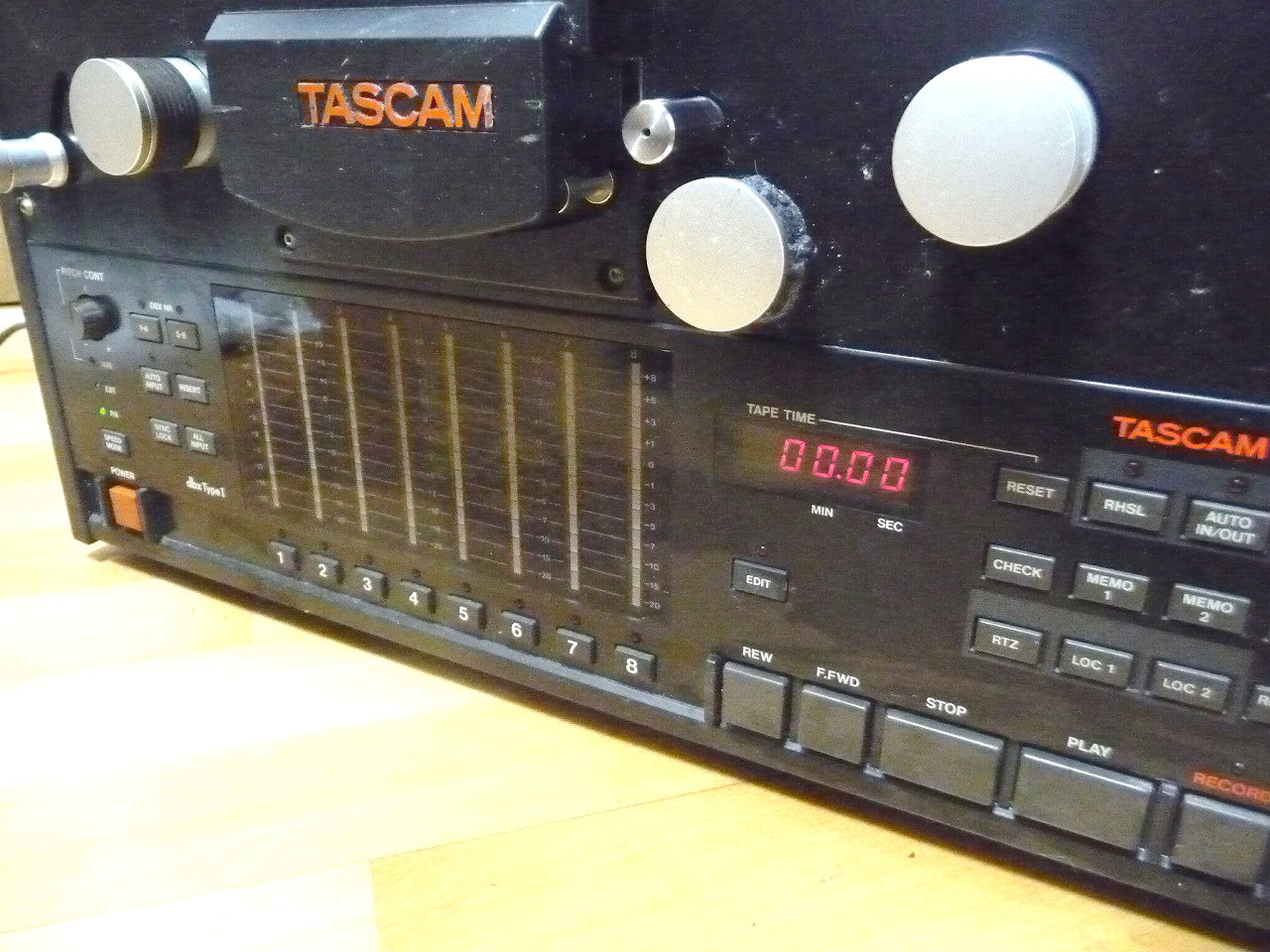 オープンリールデッキ TASCAM TSR-8 タスカム 8トラック 8チャンネル 
