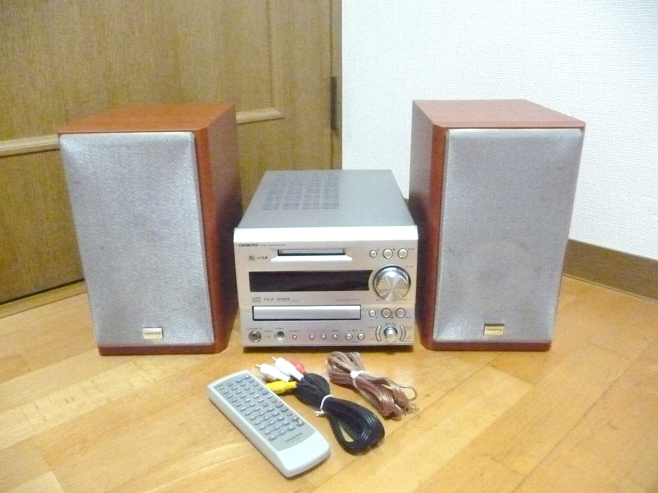 コンポ ONKYO FR-7GX D-S7GX RC-527S オンキヨー CD MDLP チューナーアンプ AM FM スピーカー システム