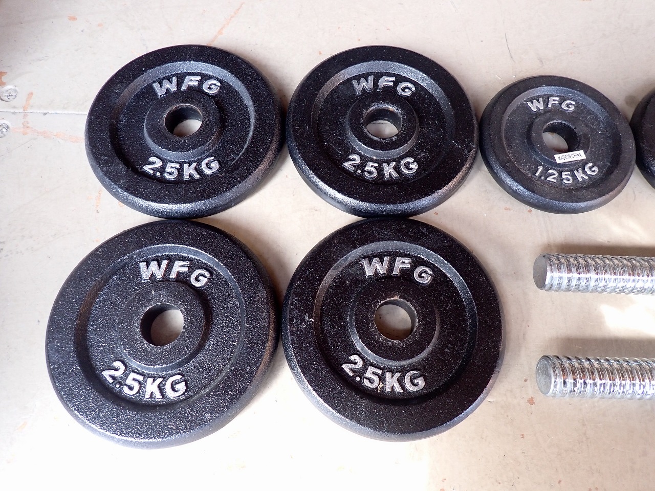 2.5kg×4枚 1.25kg×4枚 シャフト×2本 合計約 20kg