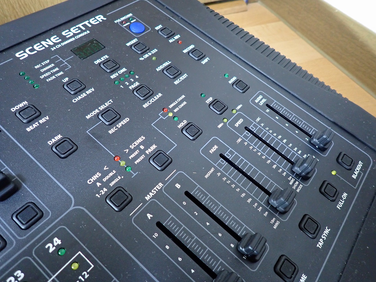 24CH DIMMER CONSOLE