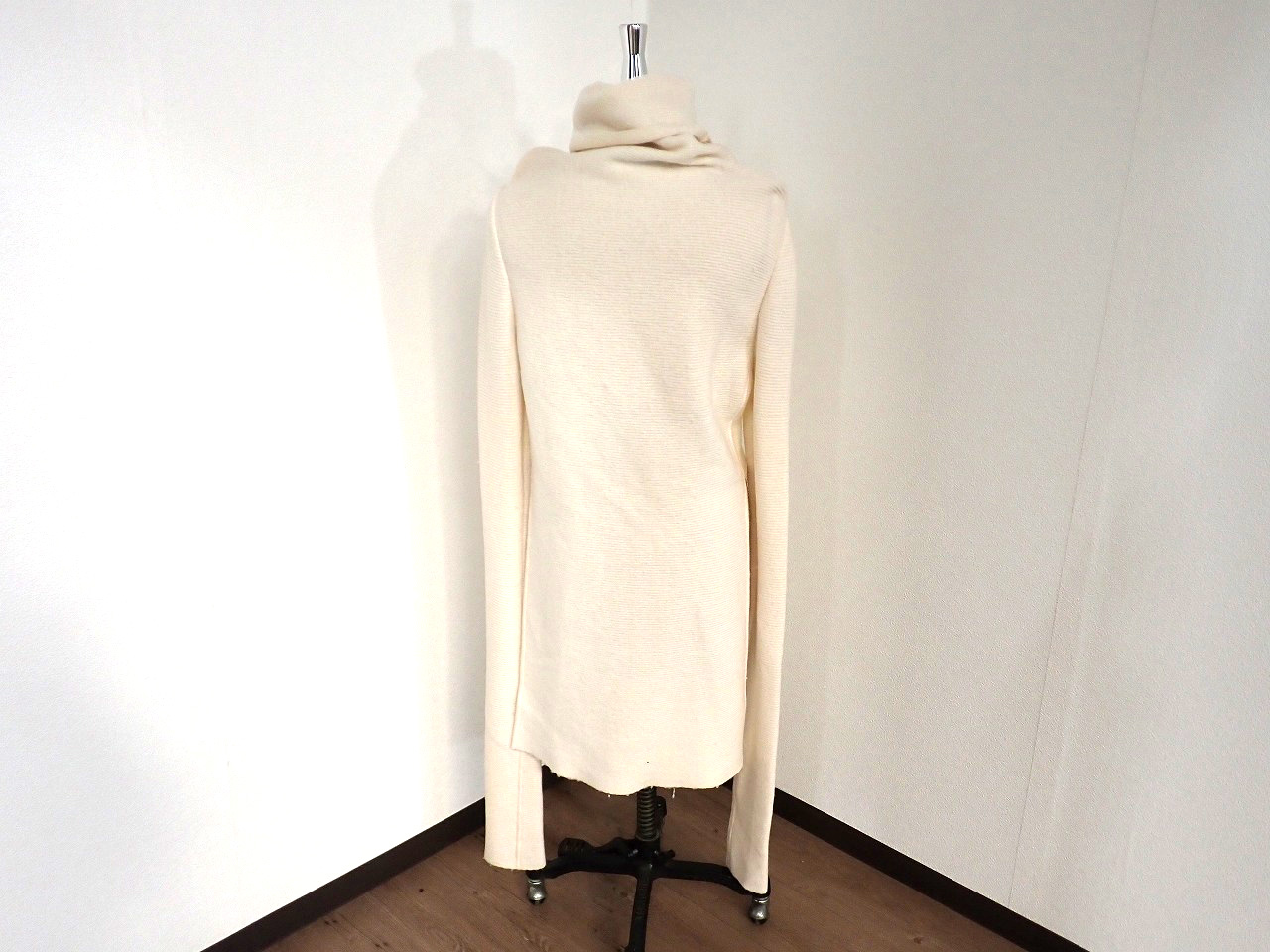 JMP01_FW16_F_E