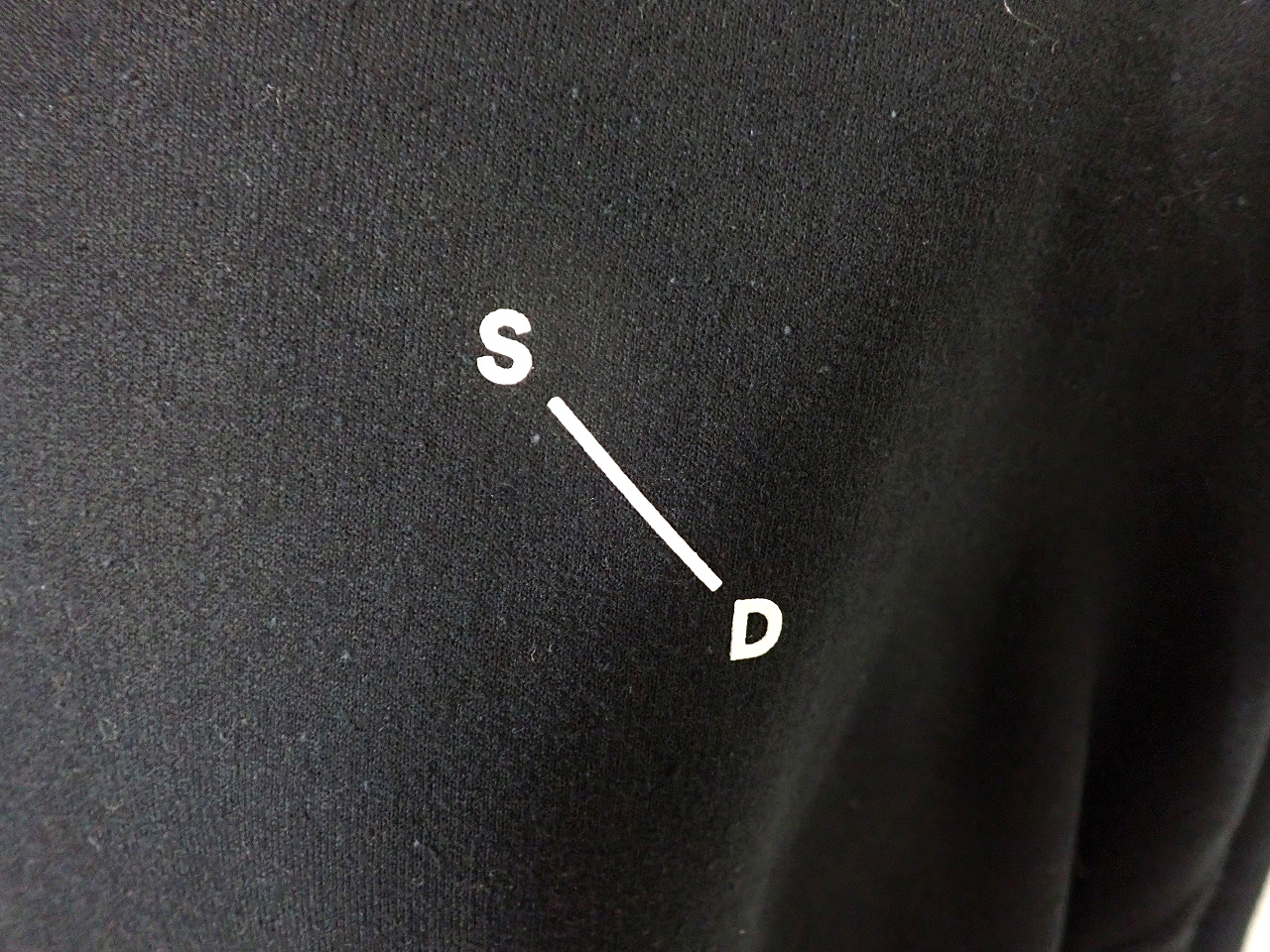 SLD180114-FRJ059