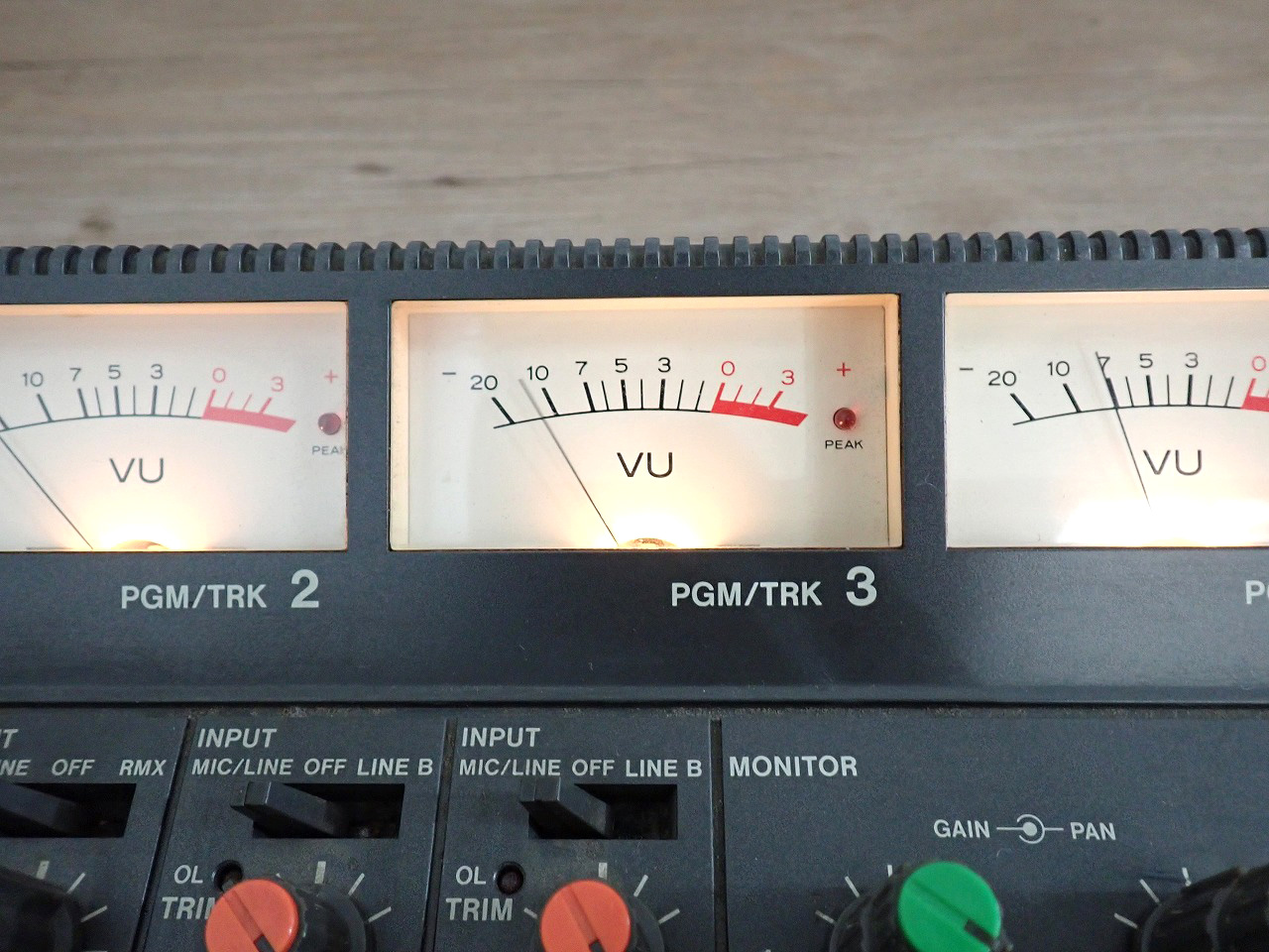 TASCAM-246