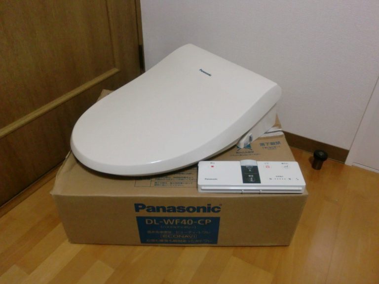 パナソニック 温水便座 DL-WF40-CP パステルアイボリー ウォシュレット フタ自動開閉 ビューティートワレ