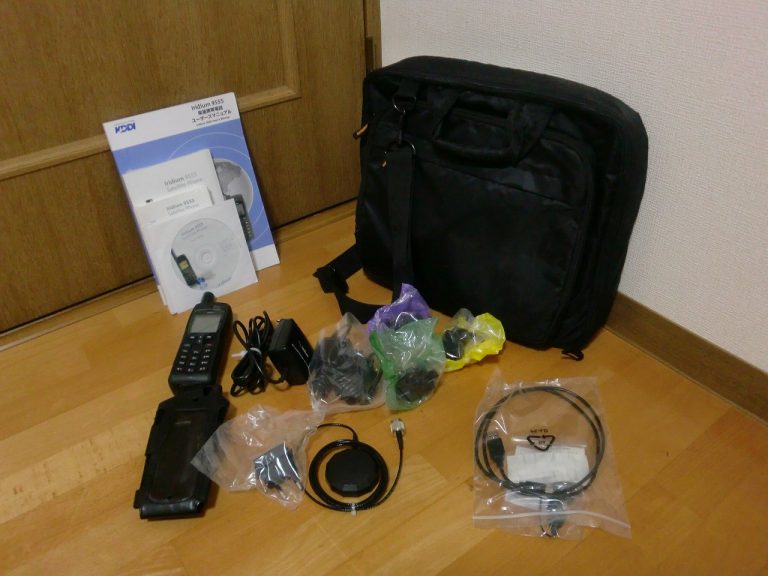 衛星電話 iridium 9555 KDDI イリジウム 携帯電話 付属品多数 バッグ付き