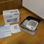自動血圧計 OMRON HEM-7220 オムロン 上腕式 携帯 ホームメディカルケア