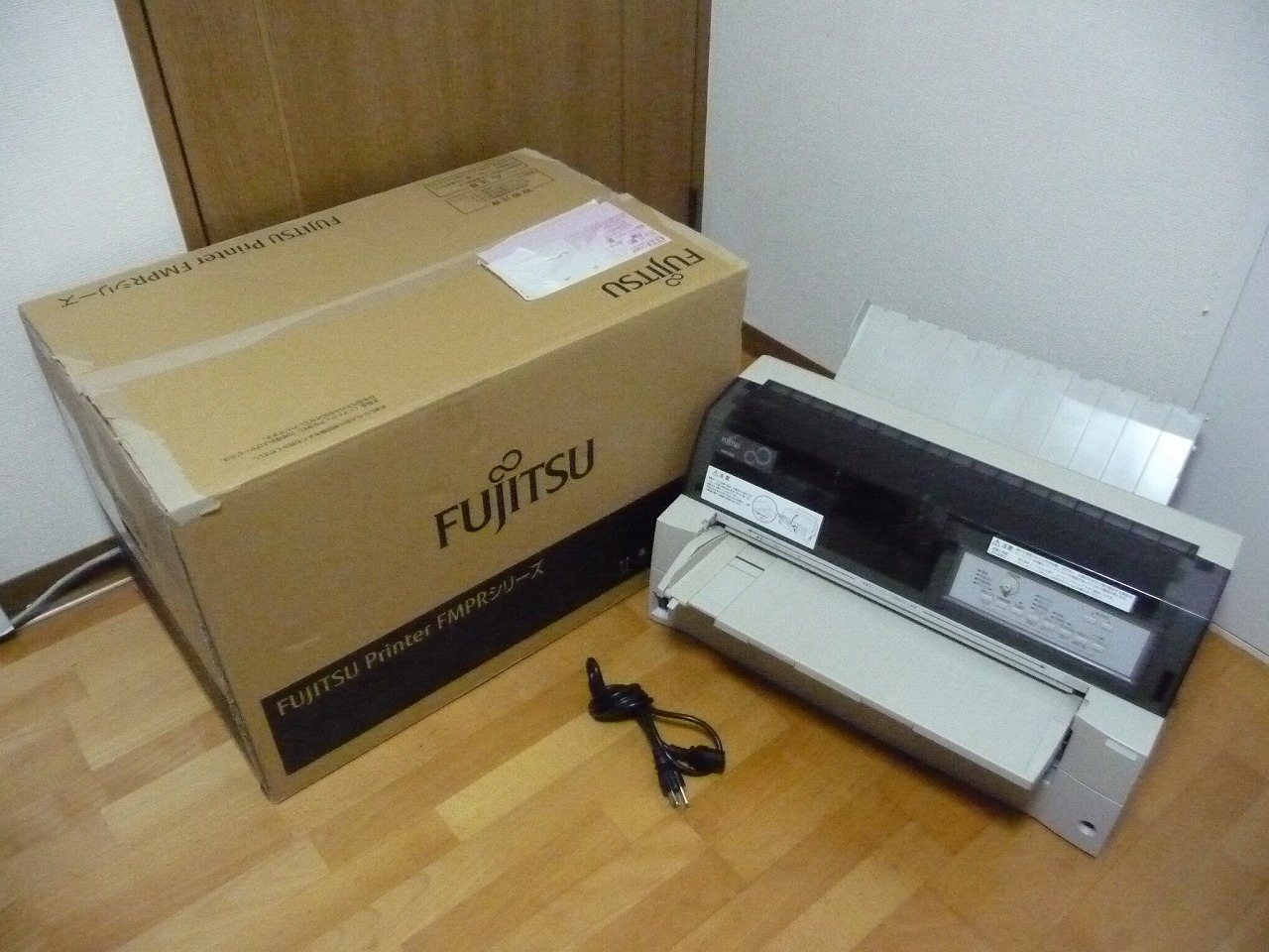 ドットプリンター FUJITSU 富士通 FMPR5010水平漢字プリンター15 ドットプリンター FUJITSU 富士通 FMPR5010水平漢字プリンター15