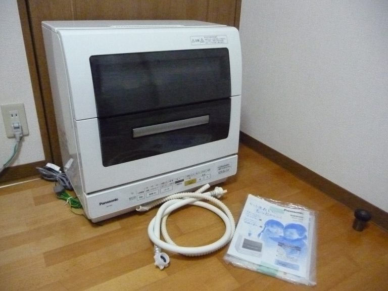 食器洗い乾燥機 Panasonic NP-TR5 パナソニック エコナビ 食洗機 6人分 食器点数53点 お手入れコース