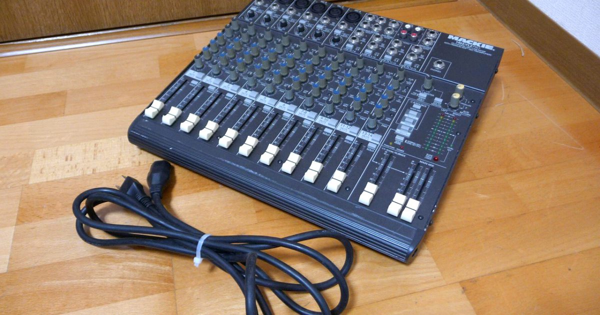 アナログミキサー Mackie 1402-VLZ PRO 12ch 6モノ+4ステレオ マッキー スライドフェーダー サブミキサー Onyxマイクプリアンプ
