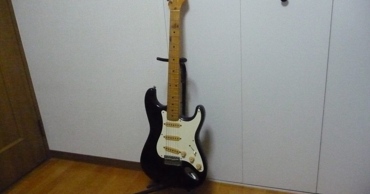 エレキギター Fender Japan Stratocaster フェンダージャパン ストラトキャスター ホワイト ブラック 白 黒 1984年～1987年製