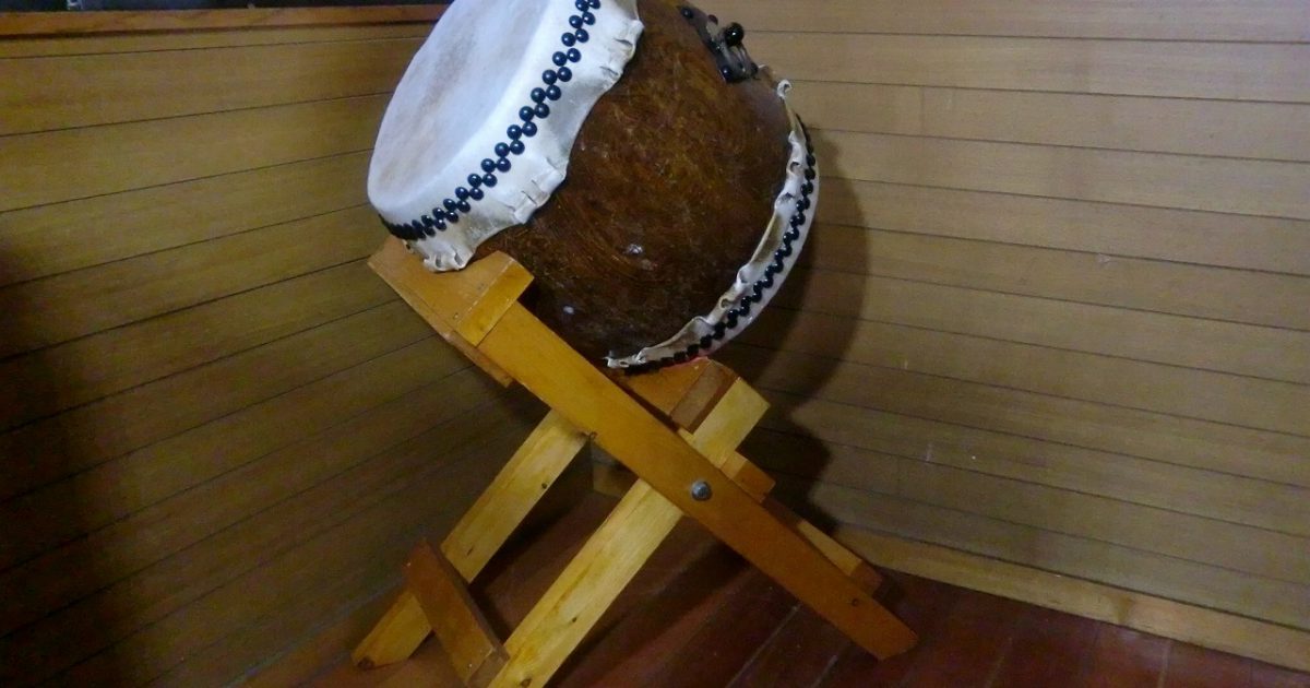 和太鼓 長胴太鼓 宮太鼓 1尺3寸 約39cm 立ち台座 付き