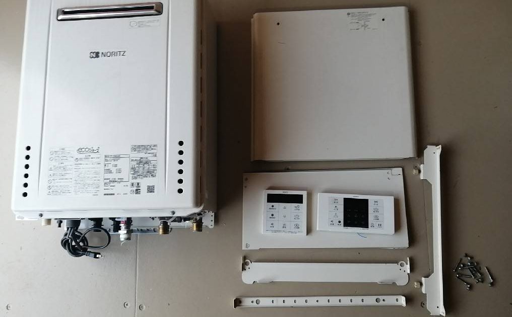 給湯器 NORITZ GT-C206SAWX ノーリツ プロパンガス LPG 壁掛け 屋外 20号 追い焚き エコジョーズ 2017年 リモコン RC-B001S RC-B001M