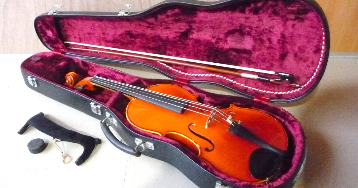 ヴィオラ Antonius Stradivarius Cremonensis Faciebat Anno 1713 アントニオ ストラディバリ ビオラ Made in Czechoslovakia