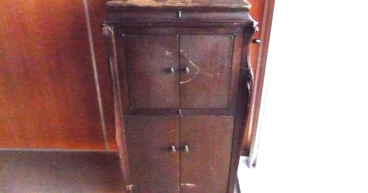 ジャンク 蓄音機 Victor Victrola VV-111 ビクター ビクトローラ― フロアー型 TALKING MACHINE トーキングマシン WATT