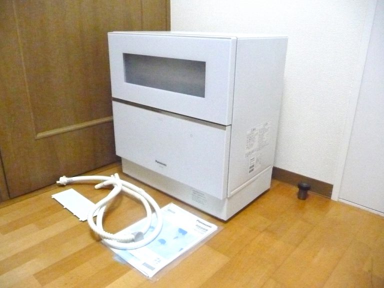 食器洗い乾燥機 Panasonic NP-TZ100-W パナソニック ナノイー X 高温除菌 食洗機 自動ドア 5人分 40点 据え置き