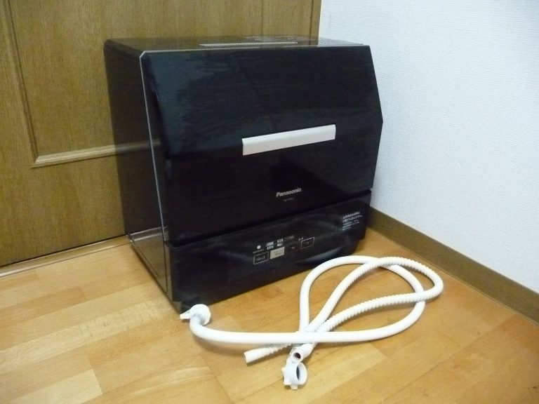 食器洗い乾燥機 Panasonic NP-TCR2-CK パナソニック プチ食洗 エコナビ バイオパワー除菌 食洗機 18点 3人分 ブラック 黒