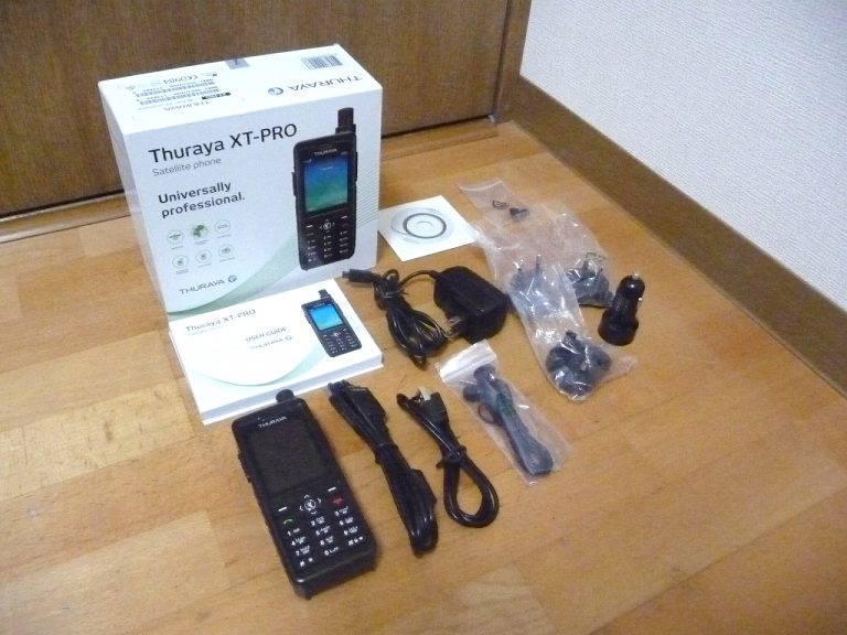 衛星電話 Thuraya XT-PRO スラーヤ プロ 携帯電話 防水 防塵 耐衝撃性能 付属品多数