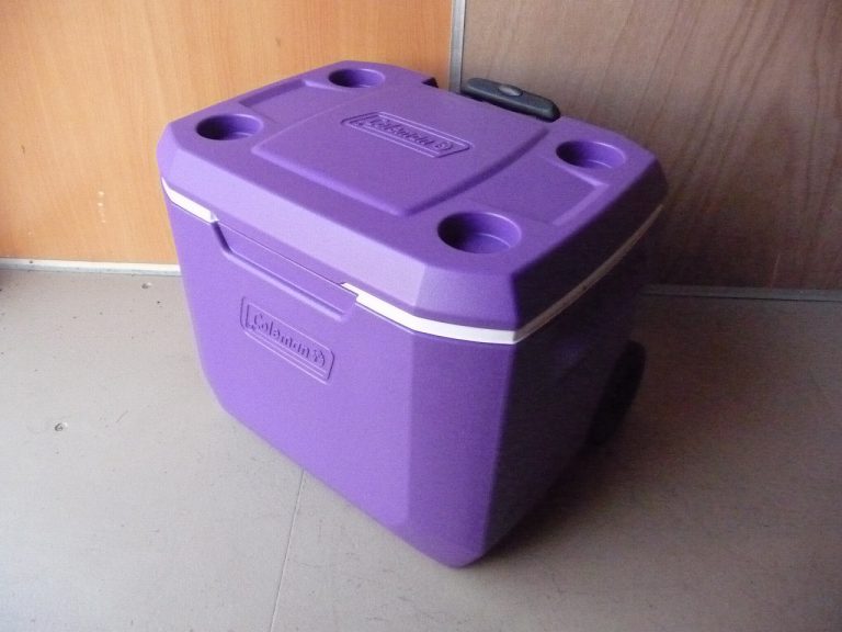 クーラーボックス Coleman 50QT #5882/5883 Xtreme Wheeled Cooler エクストリーム ホイール 47L パープル