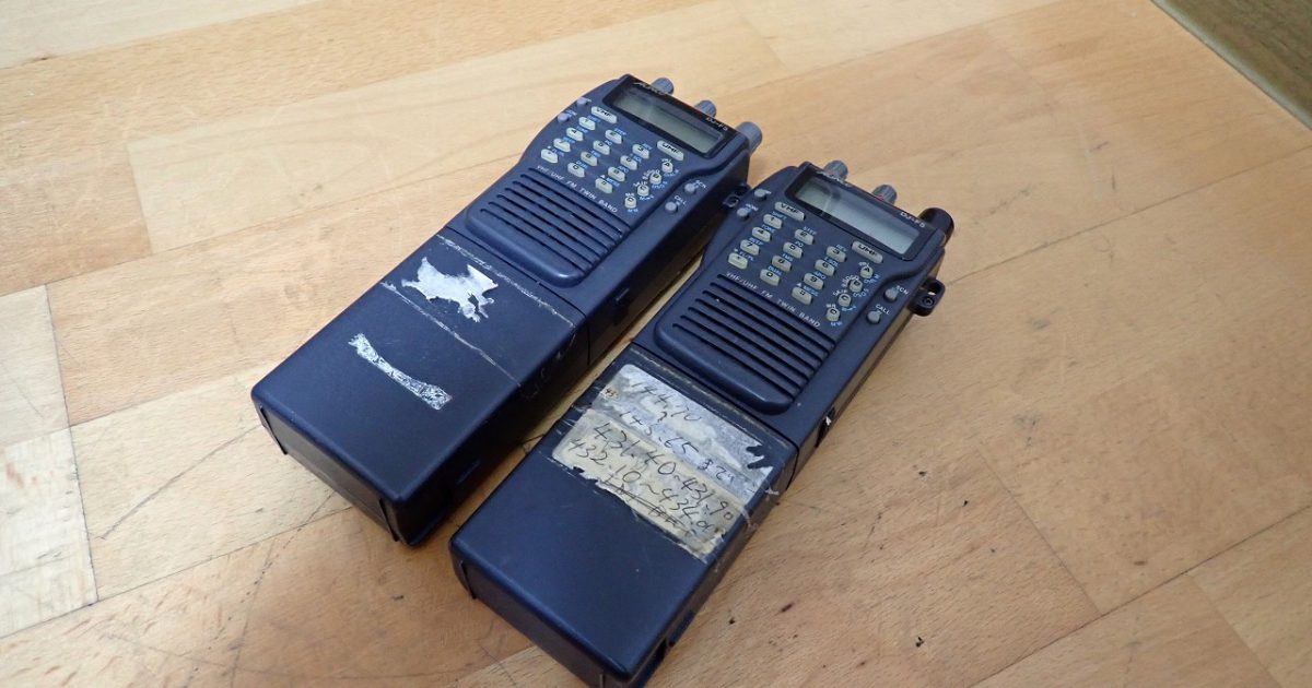 無線機 ALINCO DJ-F5 DJ-F5 EBP-22N アルインコ トランシーバー 2台セット ジャンク