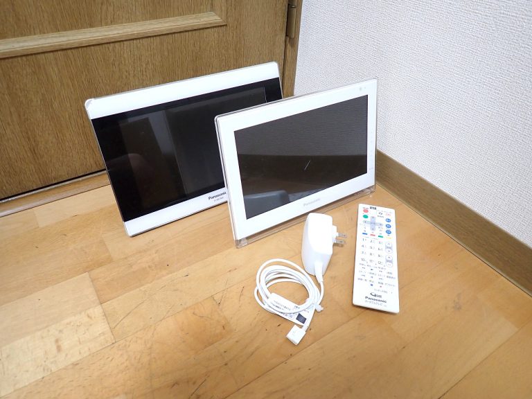 液晶テレビ Panasonic VIERA UN-10E5D SV-ME7000 パナソニック プライベートビエラ ポータブル RFEA232J N2QAYA000098 10V型