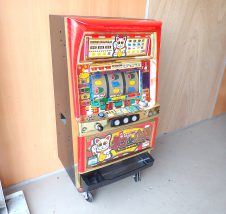 パチスロ台 Aristocrat ネコde小判 アリストクラート ネコデコバン 4号機 スロット 実機 コイン機 リサイクルショップ良品企画 買取実績