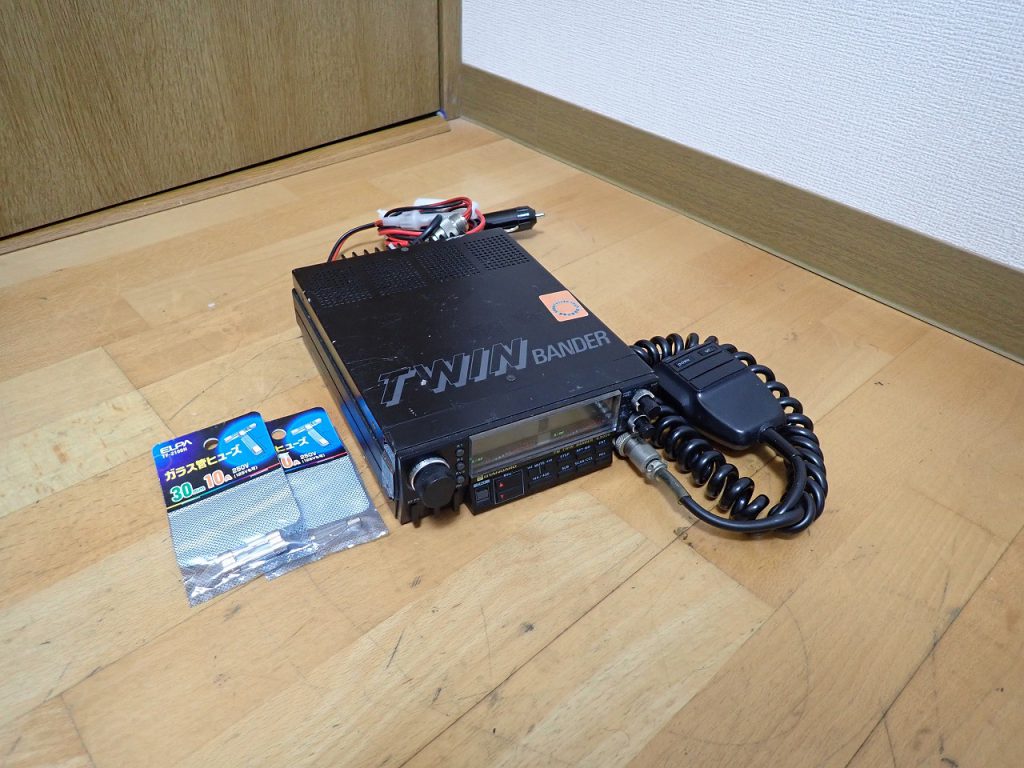 FM TWIN BANDER C6000 トランシーバー