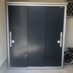 ヨドコウ 物置 エスモ W180×D75×H195 約0.8坪 約2.6 ESD型 鍵あり棚板大3段 小2段