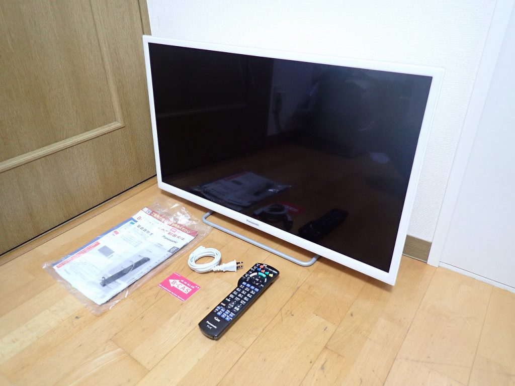 年末のプロモーション Panasonic 32インチ液晶テレビ TH-32ES500-W