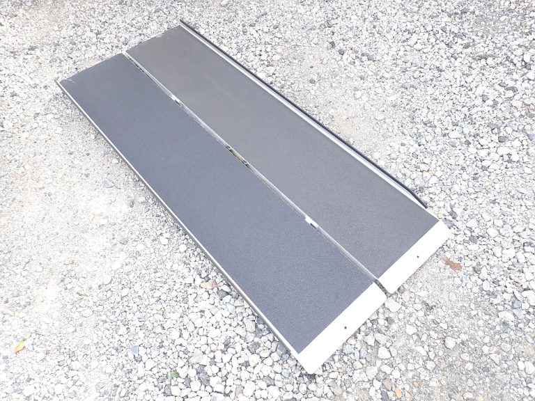 アルミスロープ EAST I PVS180 イーストアイ 折り畳み ポータブル 長さ183cm 幅76cm 車椅子 耐荷重300kg