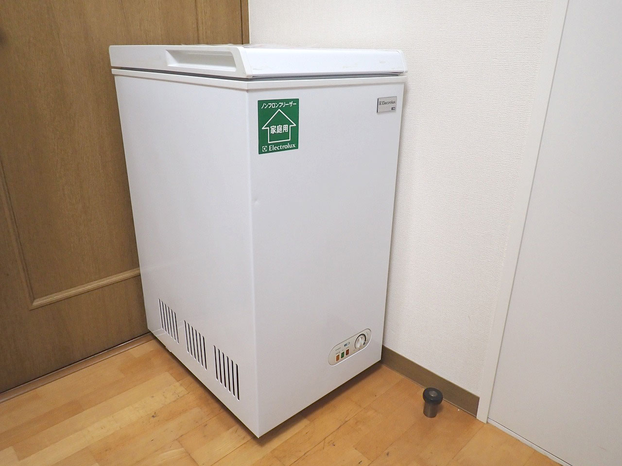 冷凍庫 Electrolux ECB65 エレクトロラックス 冷凍ストッカー 上 冷凍庫 Electrolux ECB65 エレクトロラックス 冷凍ストッカー 上