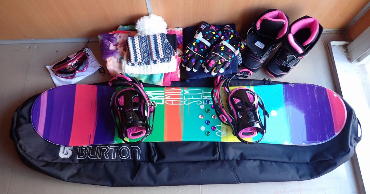 スノーボード MODERN AMUSEMENT 板 137cm ROSSIGNOL ブーツ 22cm SiROP ウェア M S Rhea ゴーグル BURTON ケース レディース