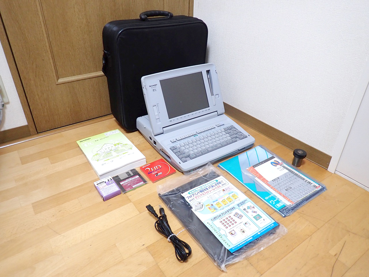 SHARP シャープ 書院 WD-M700 カラー液晶 ワープロ shoin-