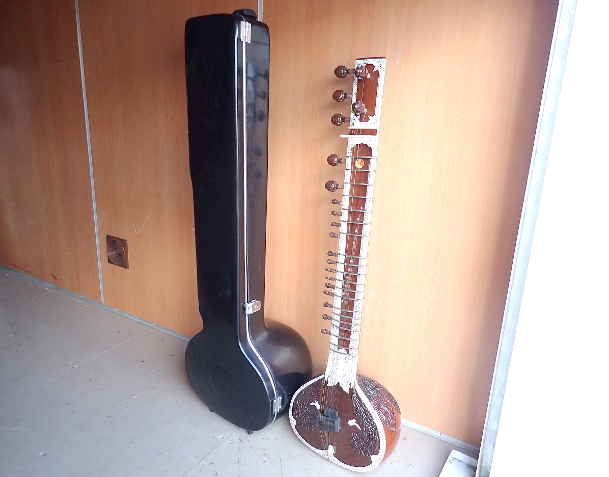 シタール Kartar Music House DELHI-110006 INDIA sitar カーターミュージックハウス ハードケース インド 民族楽器