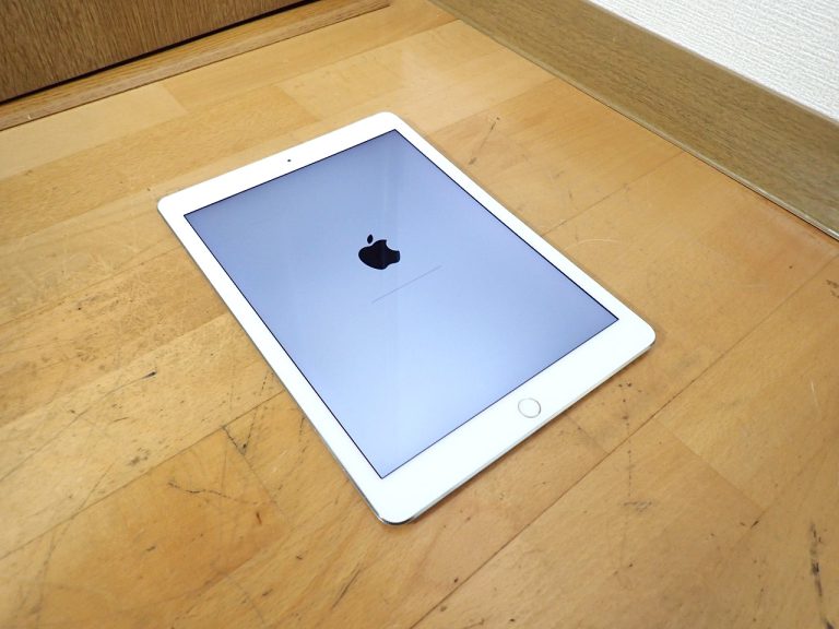 Apple iPad Air 2 Wi-Fi+Cellular 16GB MGH72J/A A1567 アップル アイパッドエアー 9.7インチ シルバー ソフトバンク 判定〇