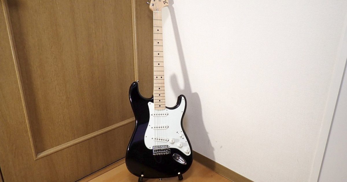 エレキギター Fender JAPAN STRATOCASTER フェンダージャパン ストラトキャスター 白 黒 ブラック ホワイト JD20017442