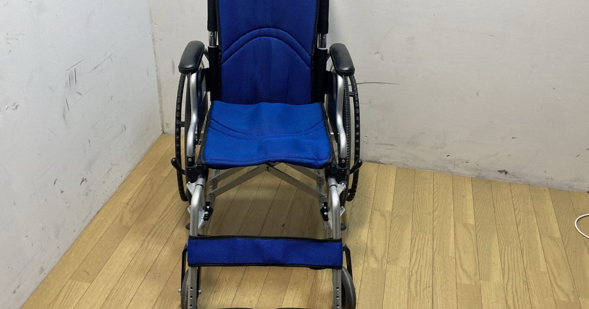 Care-Tec JAPAN ケアテックジャパン 自走式 車椅子 車いす 折り畳み可