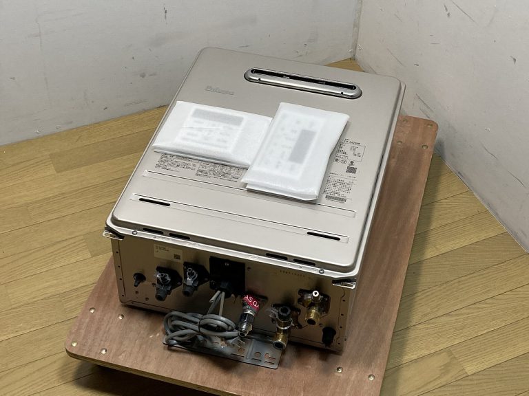 新築外 Paloma パロマ 24号 LPガス プロパンガス 屋外型給湯器 FH-2420AW 2020年製 風呂キッチンリモコン付
