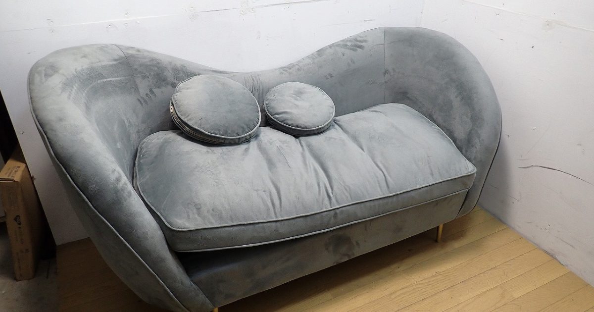 2人掛けソファ ガーリーソファ MARCHE PETIT 定価84700円 デザインソファ ベロア生地 エステ W1620
