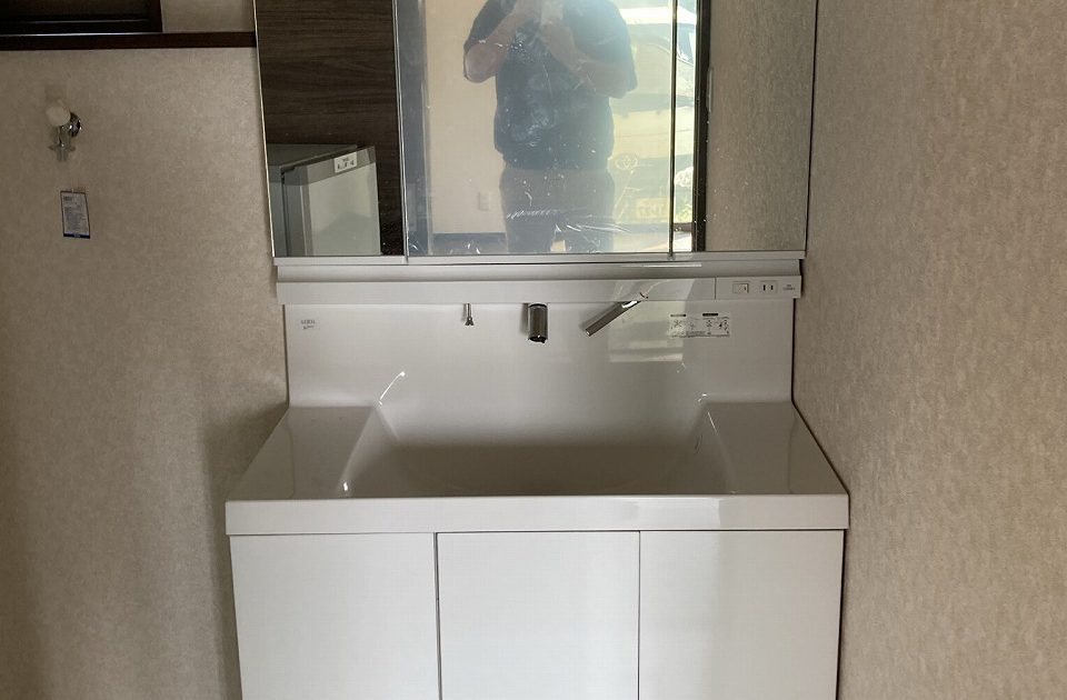 LIXIL リクシル 洗面化粧台 三面鏡 VJHT-905SY/YS2H 間口900mm ミラーキャビネット
