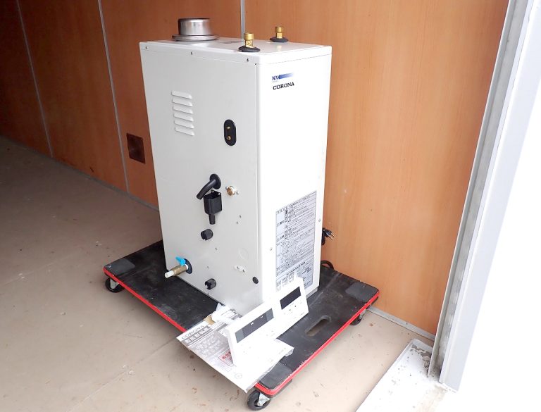 給湯器 CORONA UKB-NX370R コロナ 石油給湯機 屋外設置型 貯湯式 追いだき 石油ボイラー リモコン RBK-NXR RMK-NXR