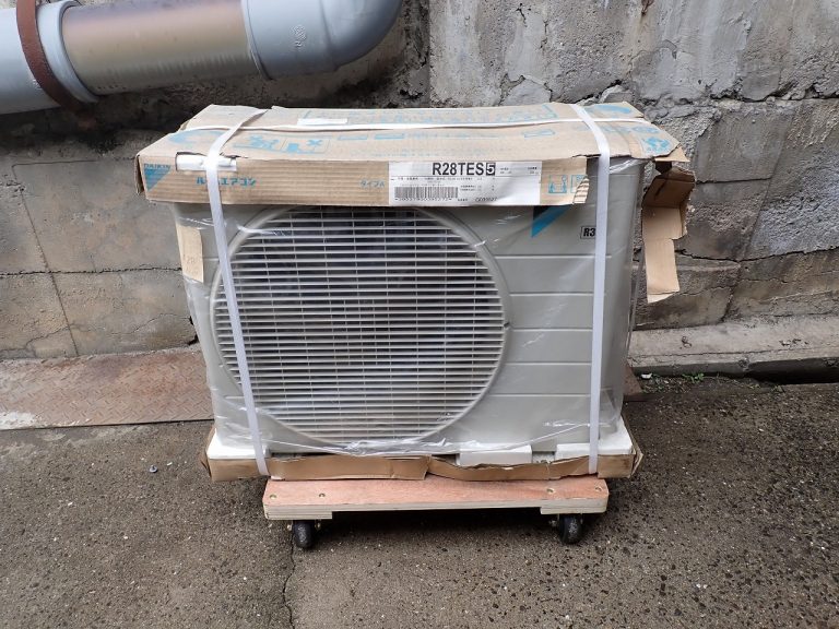 室外機 DAIKIN R28TES ダイキン 2.8kW 単相100V R32 冷房 暖房 分離形 空冷式 ルームエアコン 室外ユニット